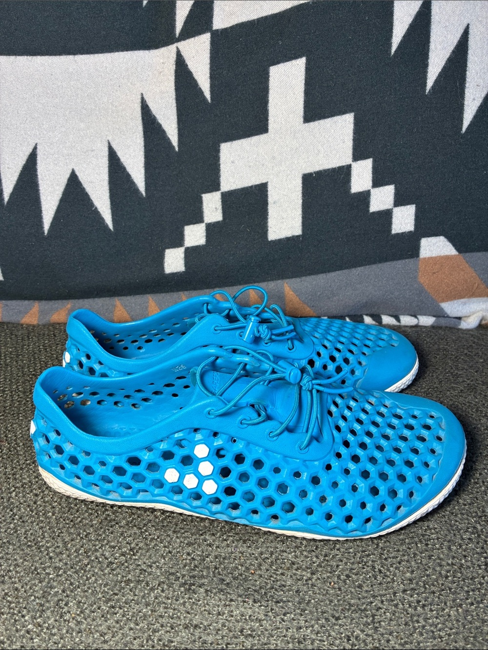 VIVO BAREFOOT Ultra Bloom Water Shoes